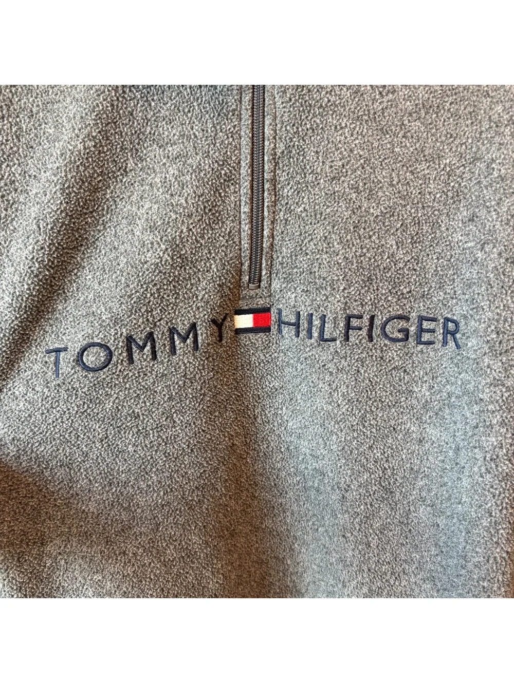 Tommy Hilfiger Mens 2000s Y2K Fleece Gray Pullover Size M Vintage Fall Warm